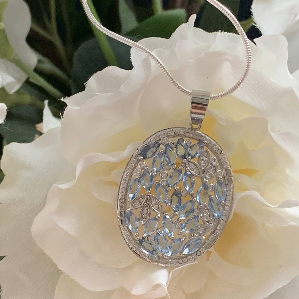 Gorgeous AAA Quality Tanzanite + CZ Pendant Chain